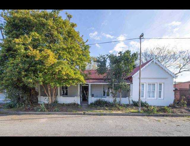4 BEDROOM HOUSE FOR SALE IN KINGSWOOD